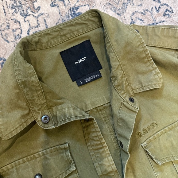 Burton utility shirt - like new L - Picture 2 of 3